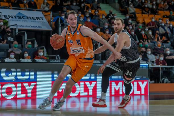 奠定了更加 奠定了更加