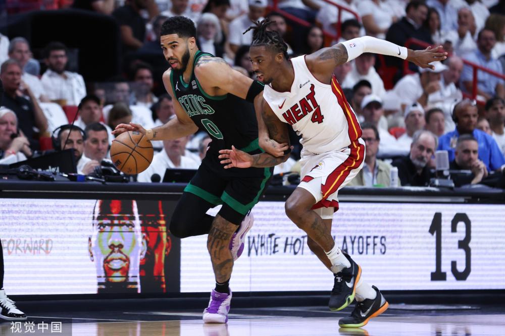 圳队的防守 圳队的防守