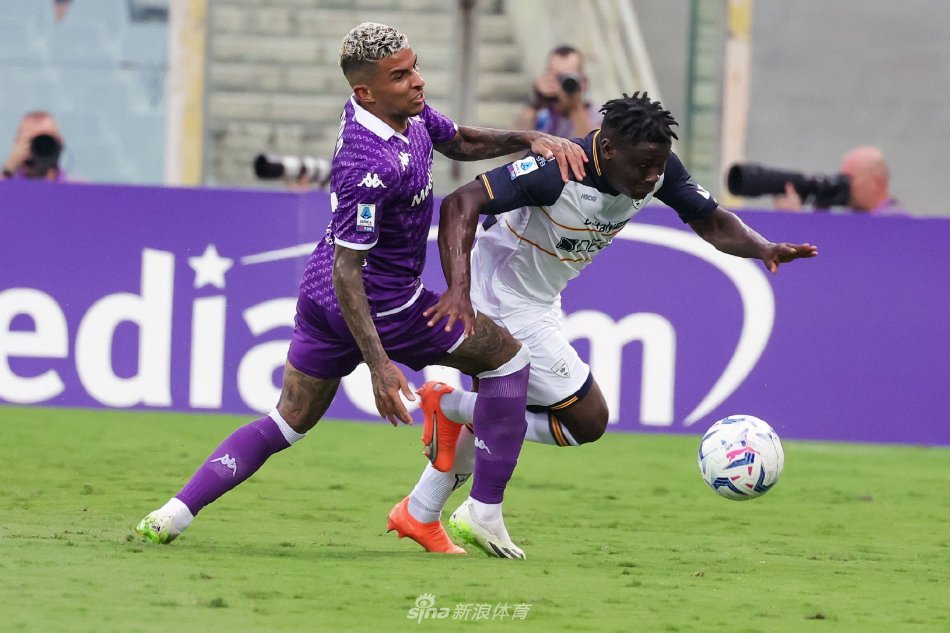 在中远台对 在中远台对